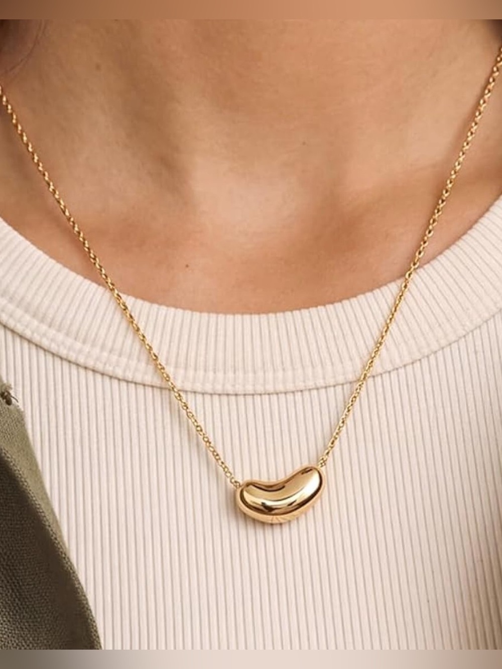 Gorgeous Nordstrom 18KT Gold Vermeil oblong Bean necklace